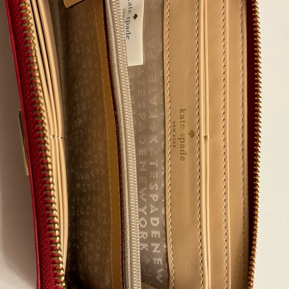 Kate Spade Rialto Place Neda
Clutch Wallet Red Croc Emb
Leather - Picture 9 of 11